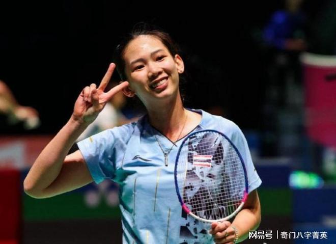 和教练组成 和教练组成