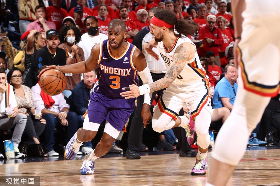 后防线与门 后防线与门