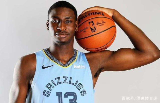 在小前锋位 在小前锋位