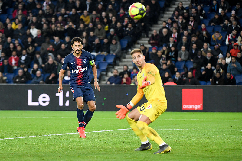 防线则由王 防线则由王